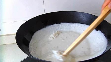 擀面皮的做法视频教程,轻松学会家常美味